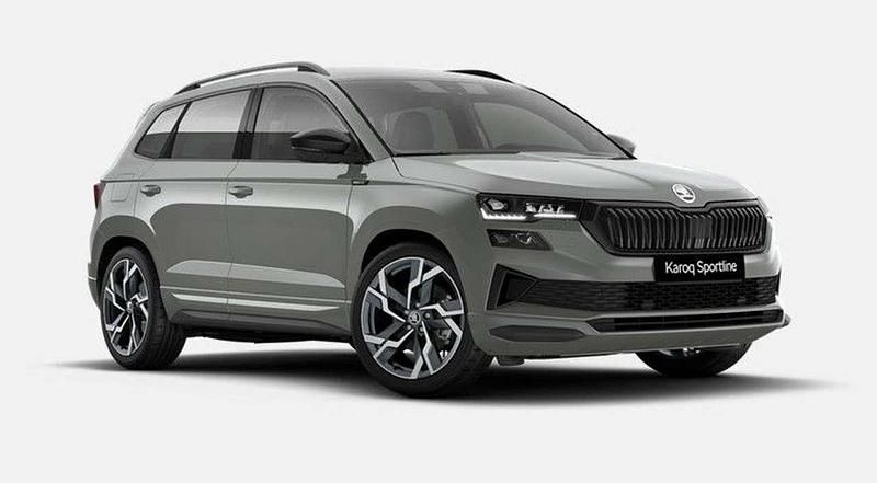 Stahlgrau Neu 2025 Skoda Karoq SportLine SUV | 40.990 € (Fairer Preis) - Bild 1/4
