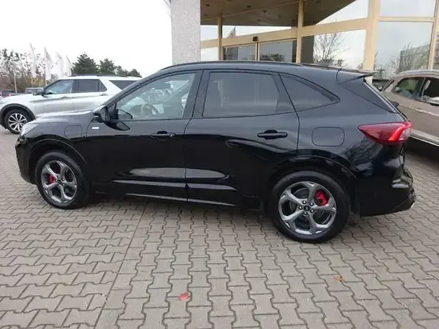 Gebraucht Ford Kuga ST-Line X 242 PS (177 kW) 2024 Schwarz SUV