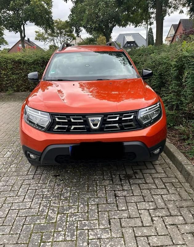 Orange Gebraucht 2022 Dacia Duster SUV | 12.999 € (Superpreis) - Bild 1/4