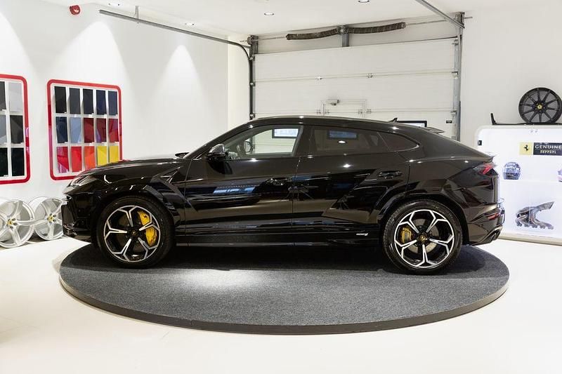 Gebraucht Lamborghini Urus 666 PS (489 kW) 2023 Schwarz SUV