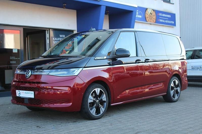 Gebraucht VW Multivan Style 150 PS (110 kW) 2023 Rot Van