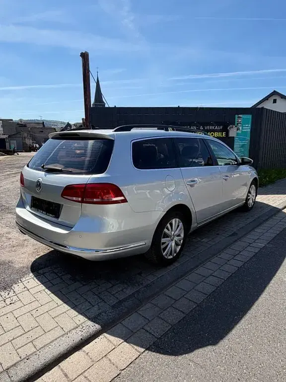 Gebraucht VW Passat Comfortline 140 PS (102 kW) 2014 Silber Kombi