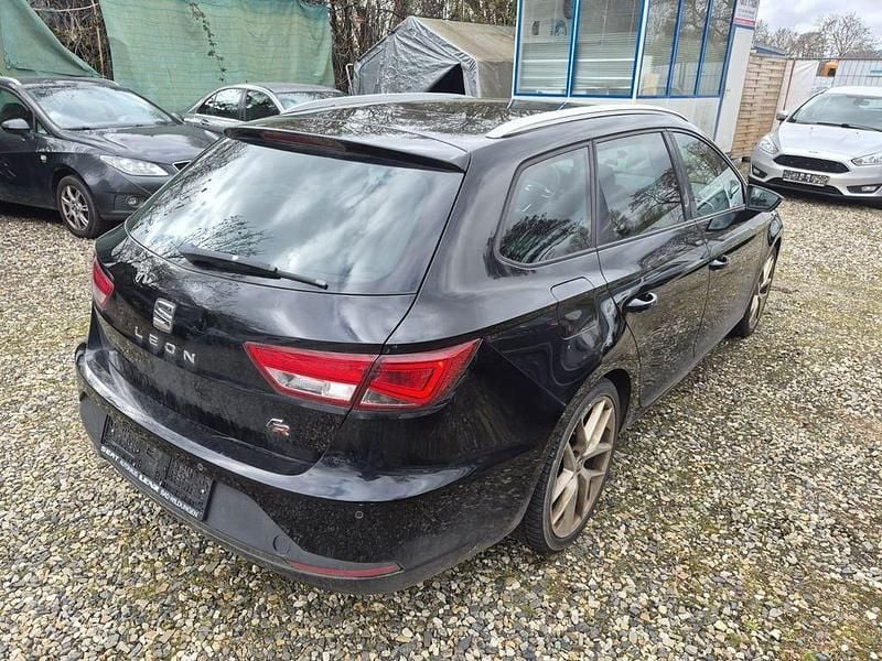 Second-hand Seat Leon ST FR 184 CP (135 kW) 2016 Negru Break
