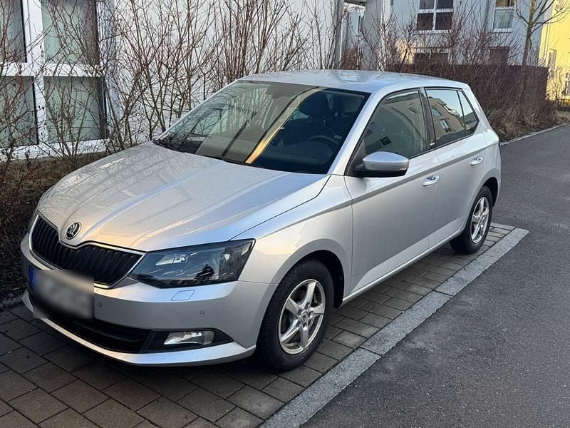 Gebraucht Skoda Fabia Joy 90 PS (66 kW) 2017 Silber Kleinwagen