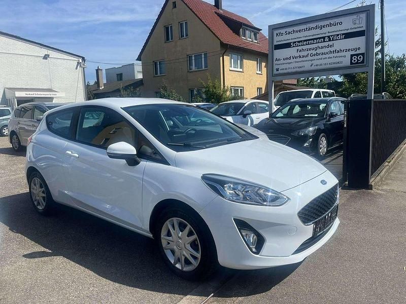Weiß Gebraucht 2021 Ford Fiesta Kleinwagen | 9.900 € (Fairer Preis) - Bild 1/4