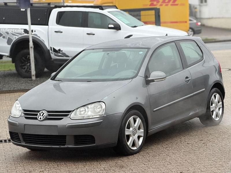 Grau Gebraucht 2006 VW Golf Goal Limousine | 1.890 € (Superpreis) - Bild 1/4