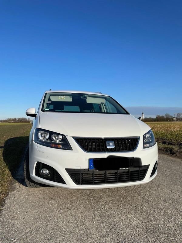 Weiß Gebraucht 2015 Seat Alhambra Van / Kleinbus | 14.900 € (Superpreis) - Bild 1/4