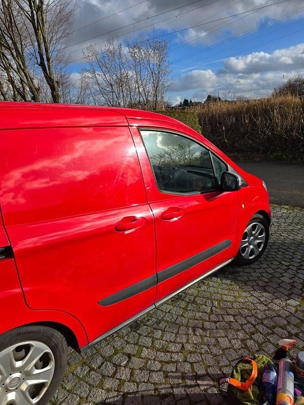 Second-hand Ford Transit 75 CP (55 kW) 2016 Roșu Break