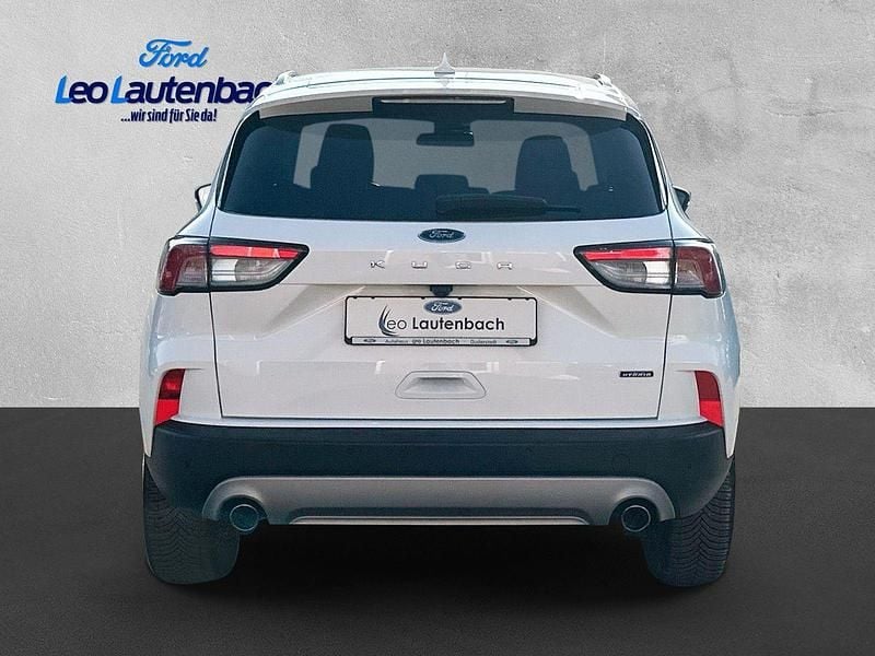 Gebraucht Ford Kuga Titanium 224 PS (164 kW) 2022 Frostweiß SUV