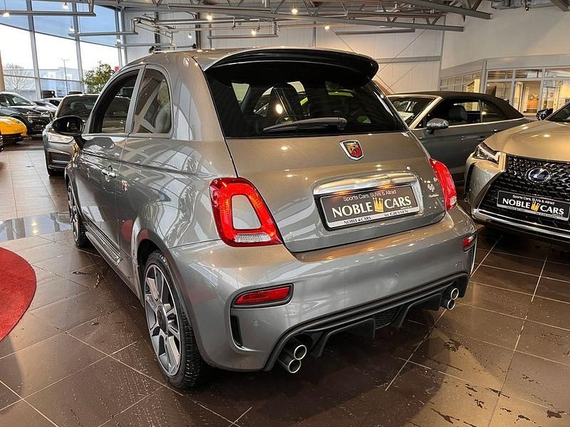 Gebraucht Abarth 695 Turismo 179 PS (131 kW) 2024 Grau Kleinwagen