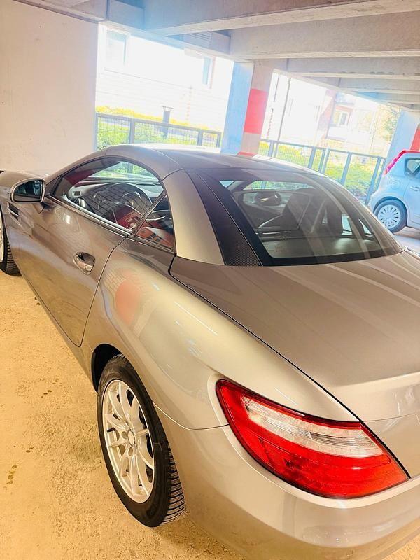 Gebraucht Mercedes SLK200 184 PS (135 kW) 2012 Grau Cabrio
