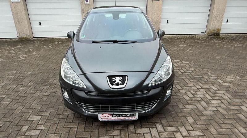 Grau Gebraucht 2008 Peugeot 308 Sport Kleinwagen | 3.299 € (Fairer Preis) - Bild 1/4
