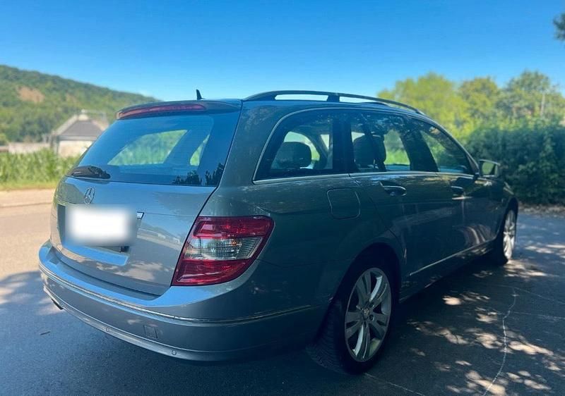 Gebraucht Mercedes C200 136 PS (100 kW) 2008 Silber Limousine