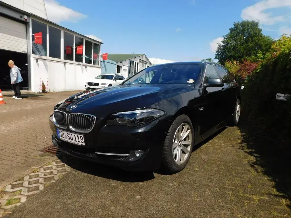 Gebraucht BMW 520 Performance 184 PS (135 kW) 2013 Schwarz Limousine