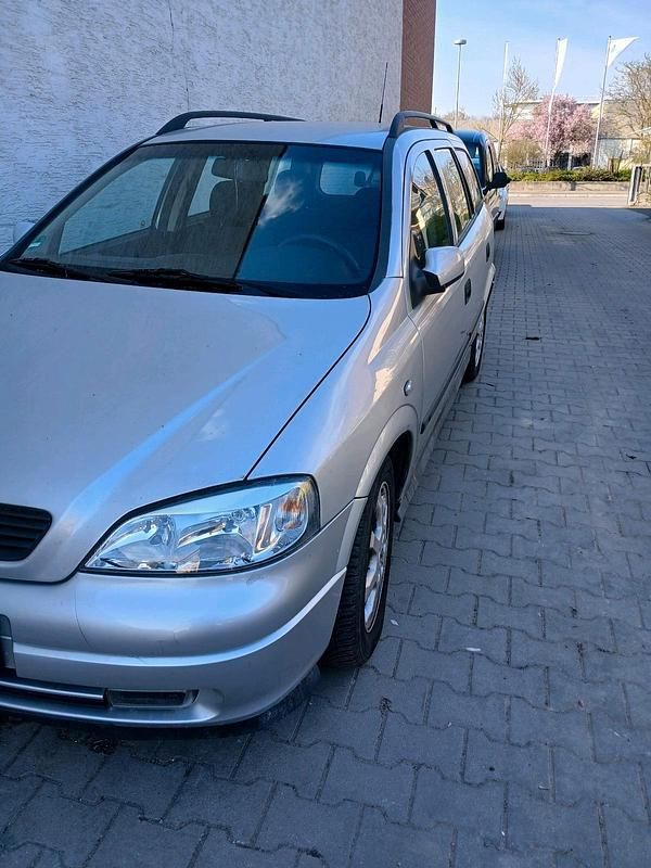 Gebraucht Opel Astra 100 PS (73 kW) 2002 Silber Kombi