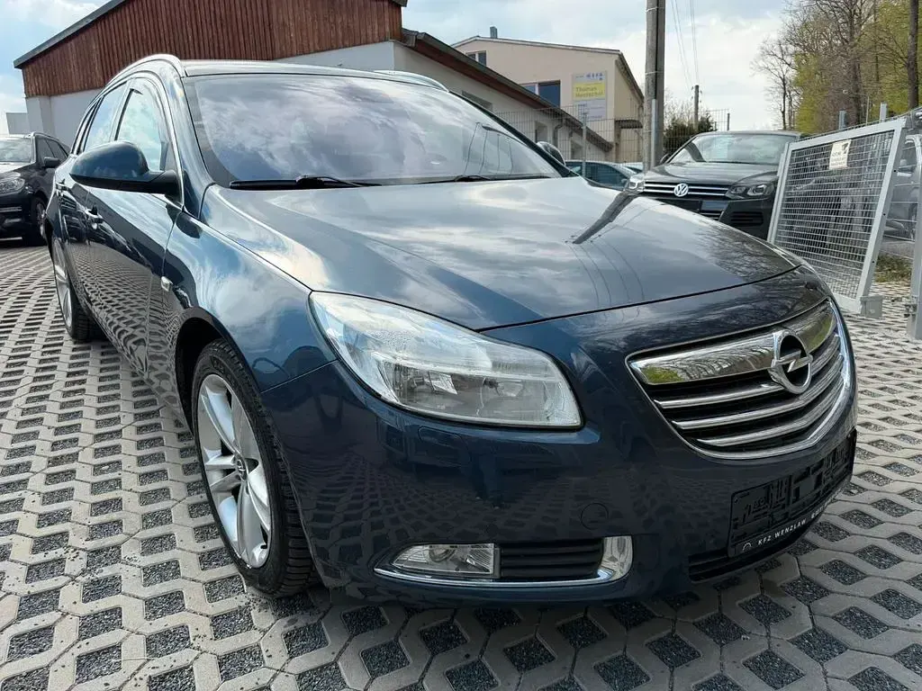 Gebraucht Opel Insignia Edition 220 PS (161 kW) 2010 Blau Kombi