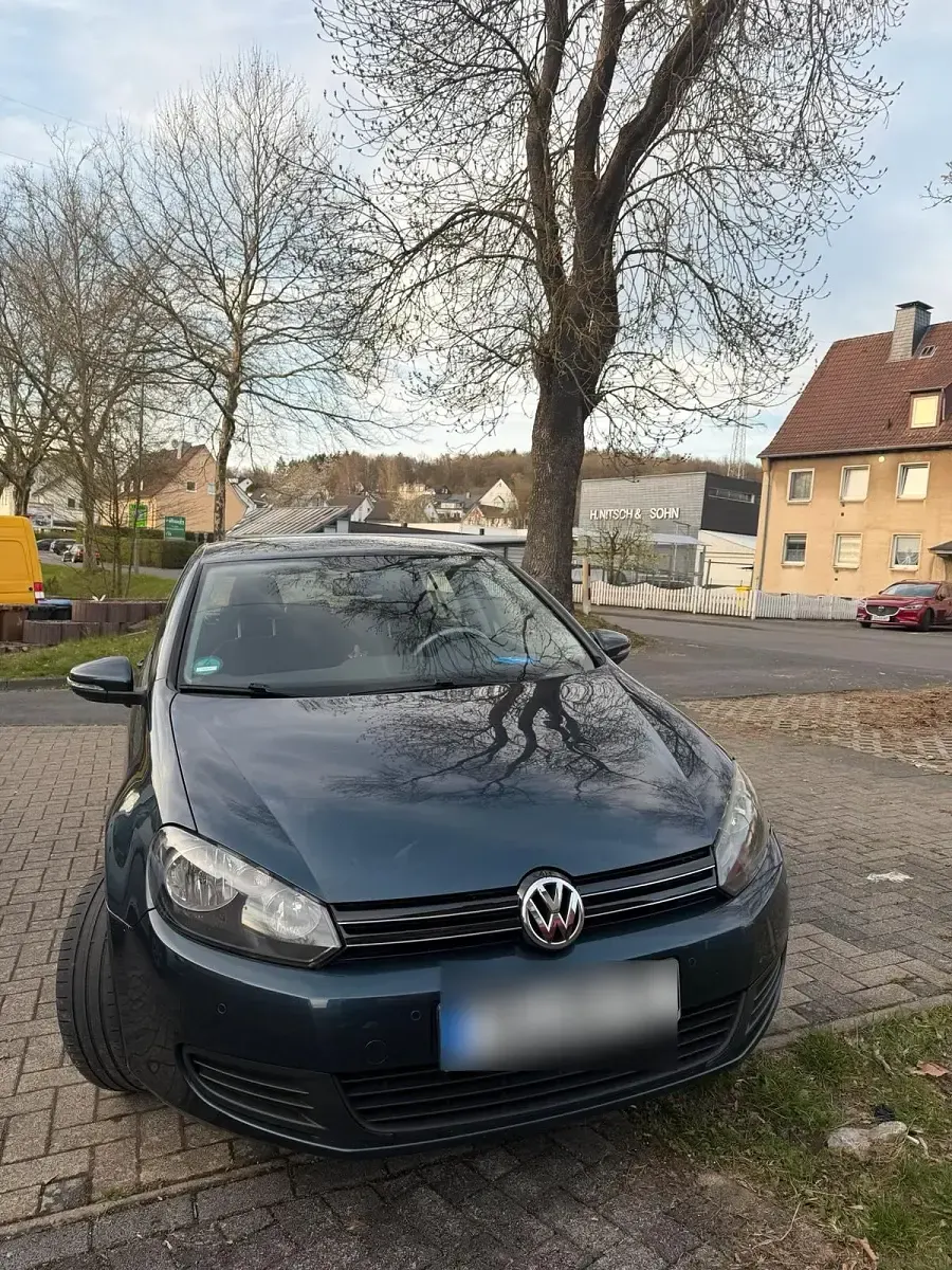 Gebraucht VW Golf VI 122 PS (89 kW) 2009 Blau Kleinwagen