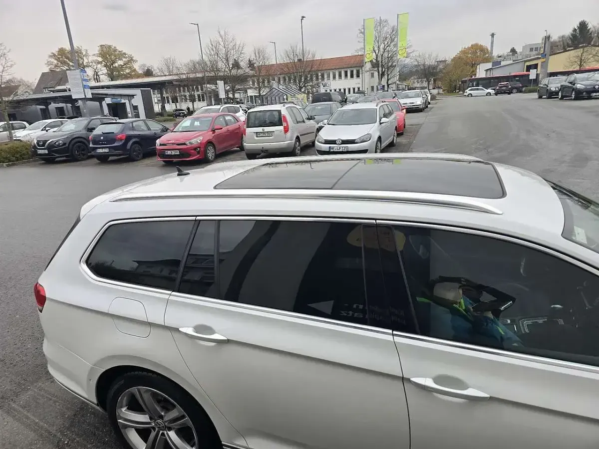 Gebraucht VW Passat Highline 239 PS (175 kW) 2016 Limousine