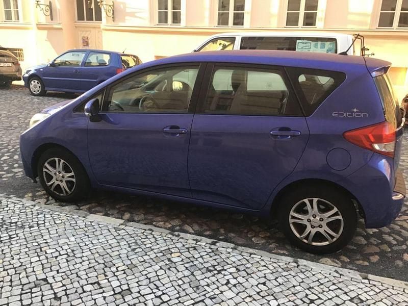 Blau Gebraucht 2013 Subaru Trezia Limousine | 4.500 € (Fairer Preis) - Bild 1/4