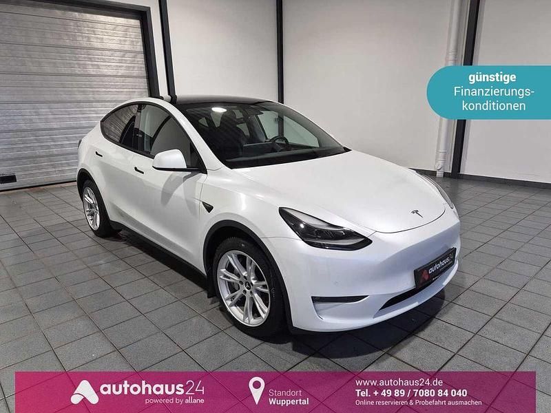 Weiß Gebraucht 2022 Tesla Model Y SUV | 29.990 € (Guter Preis) - Bild 1/4