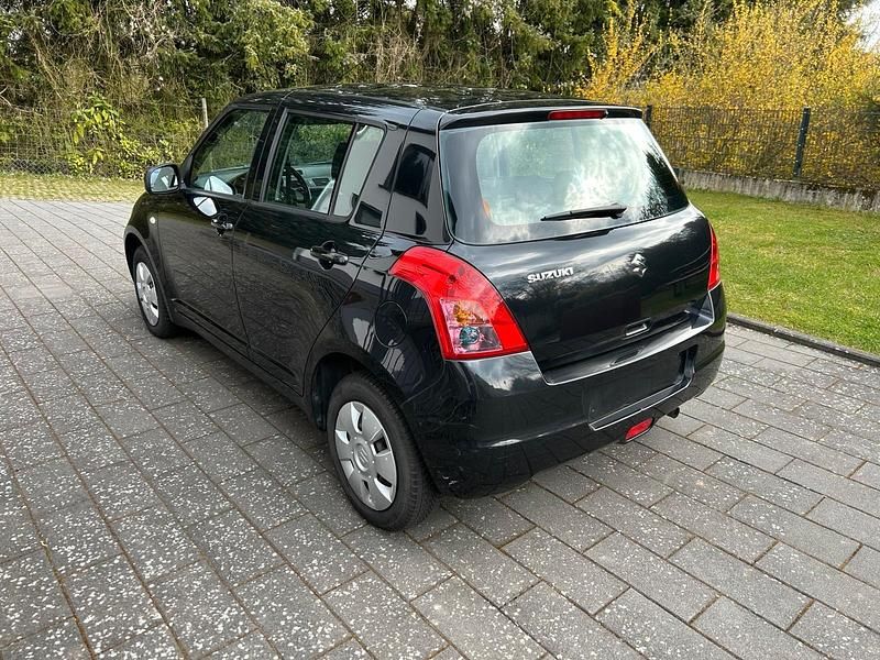 Gebraucht Suzuki Swift 92 PS (67 kW) 2009 Schwarz Kleinwagen