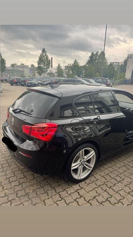 Gebraucht BMW 118 Shadowline 136 PS (100 kW) 2018 Schwarz Kleinwagen