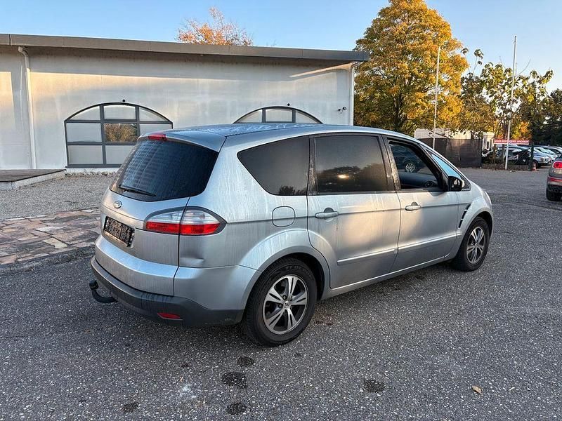 Gebraucht Ford S-MAX Trend 145 PS (106 kW) 2009 Silber Van / Kleinbus