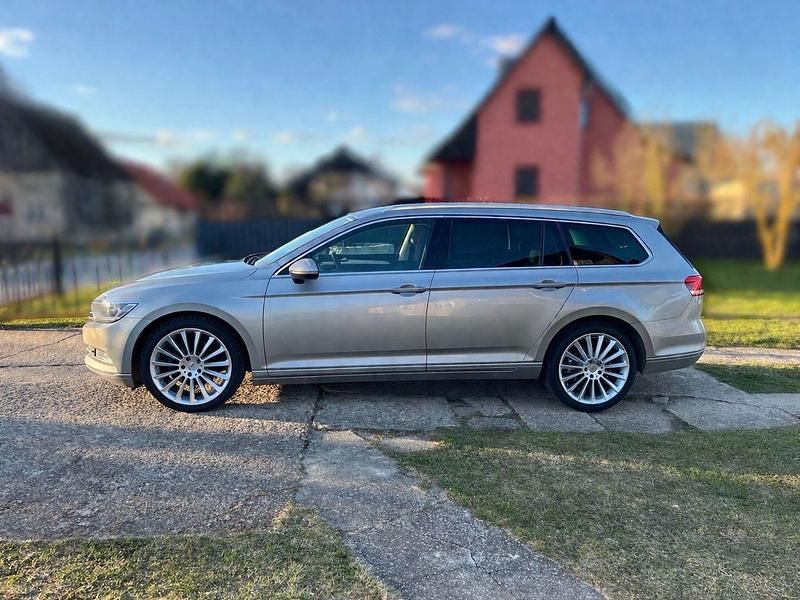 Gebraucht VW Passat 150 PS (110 kW) 2014 Silber Kombi
