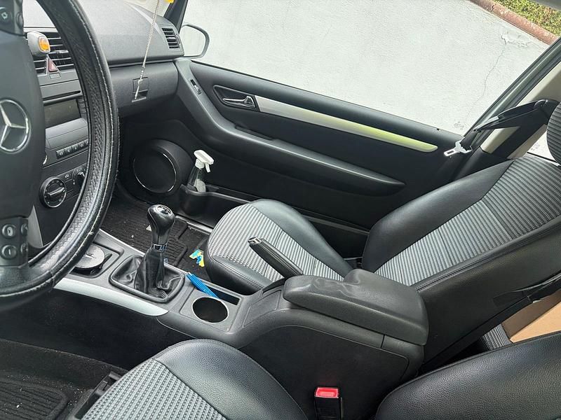 Gebraucht Mercedes A150 95 PS (69 kW) 2007 Silber Kleinwagen