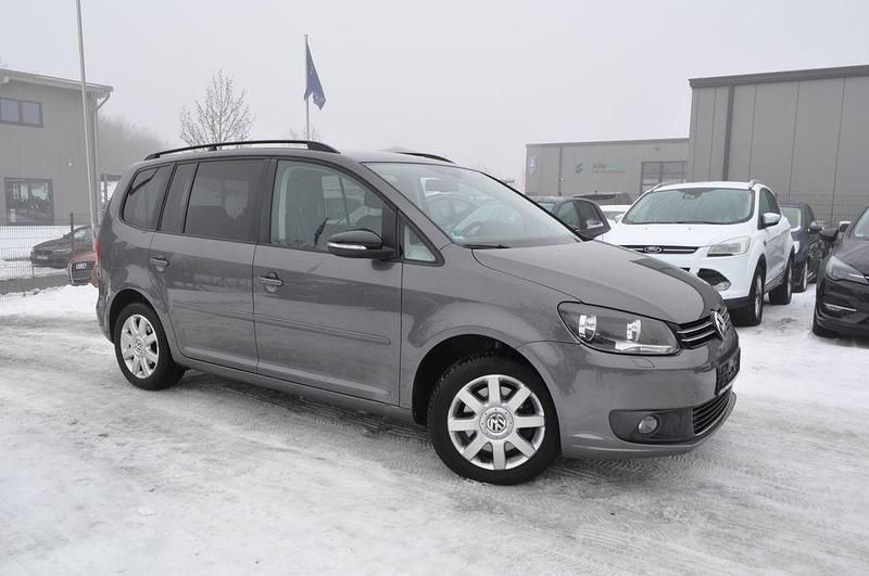 Gebraucht VW Touran Match 140 PS (102 kW) 2013 Grau Van / Kleinbus