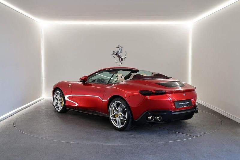 Second-hand Ferrari Roma 620 CP (456 kW) 2024 Roșu Cabrio