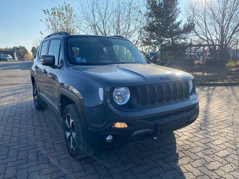 Grau Gebraucht 2022 Jeep Renegade Trailhawk SUV | 13.900 € (Superpreis) - Bild 1/4