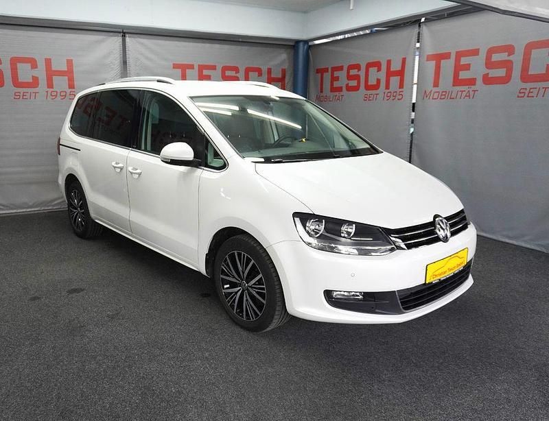 Gebraucht VW Sharan Allstar 150 PS (110 kW) 2016 Weiß Van / Kleinbus