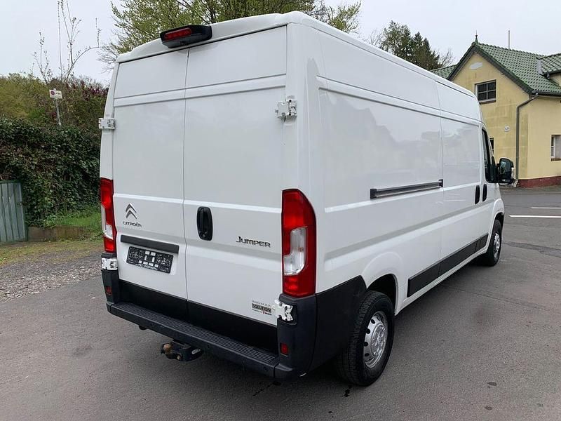 Second-hand Citroën Jumper 131 CP (96 kW) 2018 Alb Monovolum