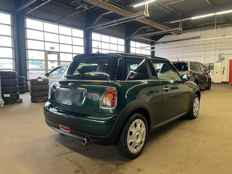 Second-hand Mini Cooper 2007 Verde Hatchback