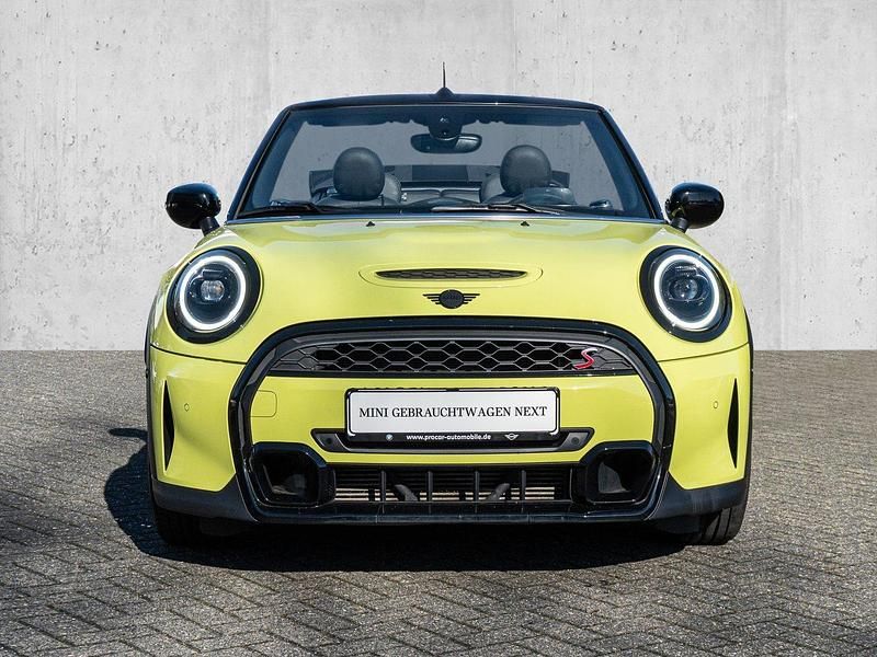 Gebraucht Mini Cooper S Cabriolet 178 PS (130 kW) 2021 Zesty yellow uni Cabrio