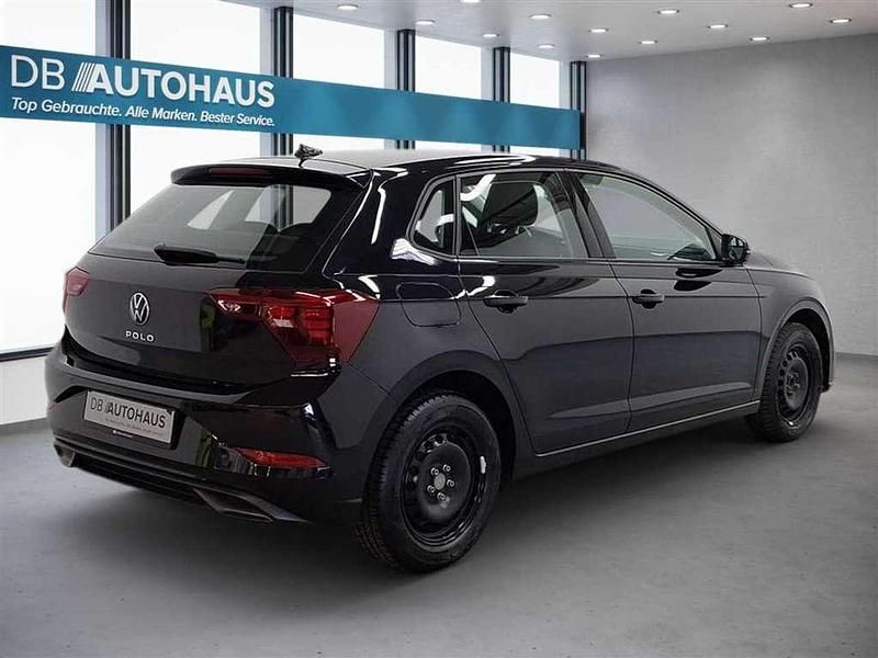 Gebraucht VW Polo Life 95 PS (69 kW) 2023 Schwarz Kleinwagen