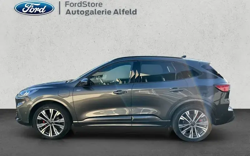 Usata Ford Kuga ST-Line X 243 CV (178 kW) 2021 Grigio SUV