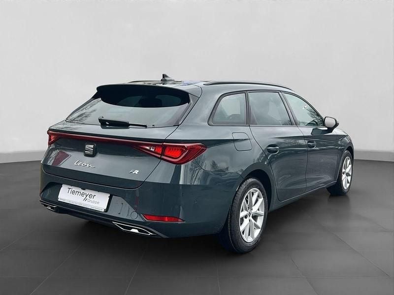 Neu Seat Leon FR 116 PS (85 kW) 2025 Blau Limousine