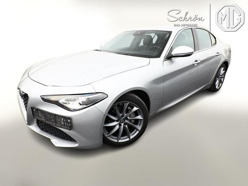 Gebraucht 2020 Alfa Romeo Giulia Ti Limousine | 27.361 € (Etwas zu teuer) - Bild 1/4