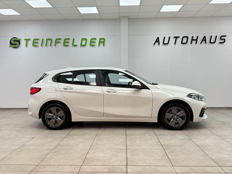 Gebraucht BMW 118 Advantage 136 PS (100 kW) 2021 Weiß Kleinwagen