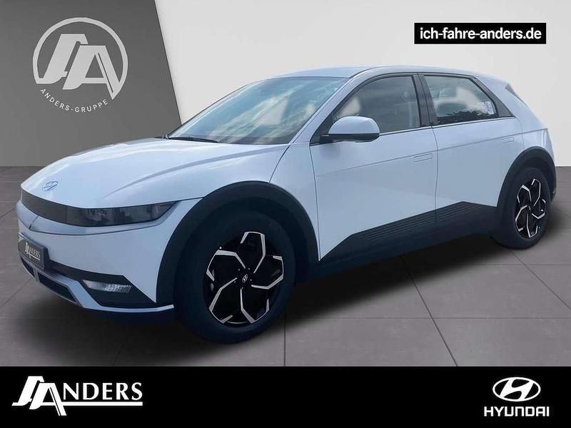 Atlas white (weiss) Gebraucht 2024 Hyundai Ioniq 5 Dynamiq SUV | 30.990 € (Guter Preis) - Bild 1/3