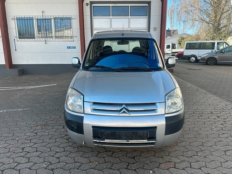 Gebraucht Citroën Berlingo 90 PS (66 kW) 2005 Silber Van / Kleinbus