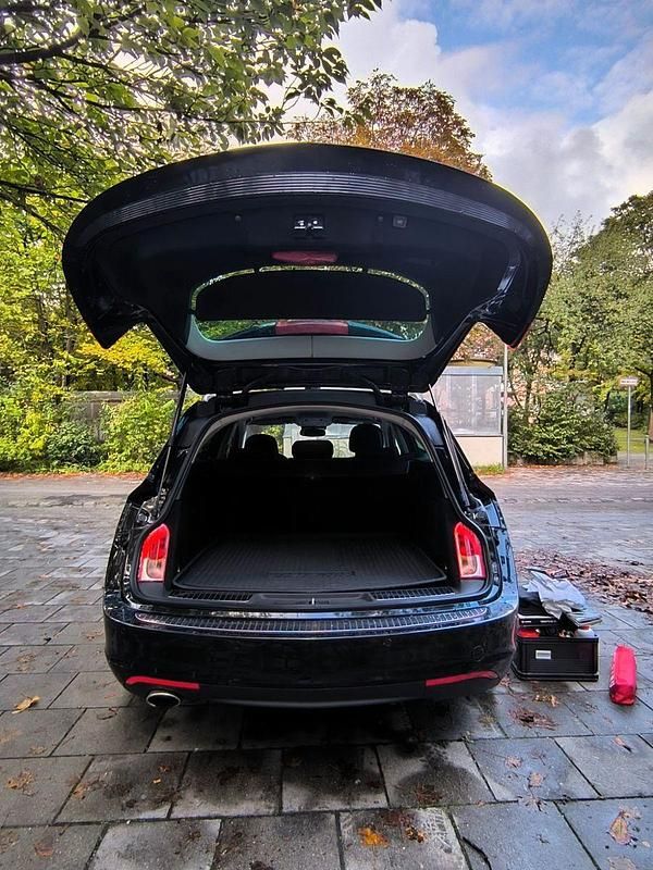 Gebraucht Opel Insignia Innovation 170 PS (125 kW) 2017 Schwarz Kombi