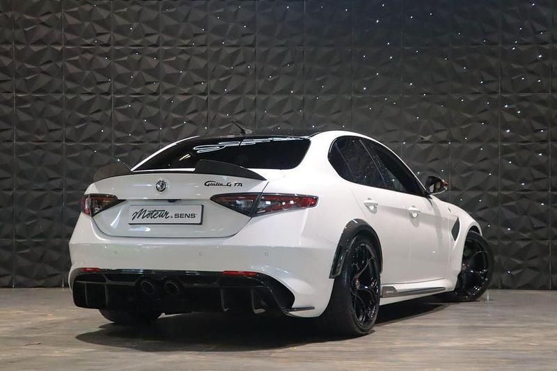 Gebraucht Alfa Romeo Giulia Quadrifoglio 519 PS (381 kW) 2021 Weiß Limousine