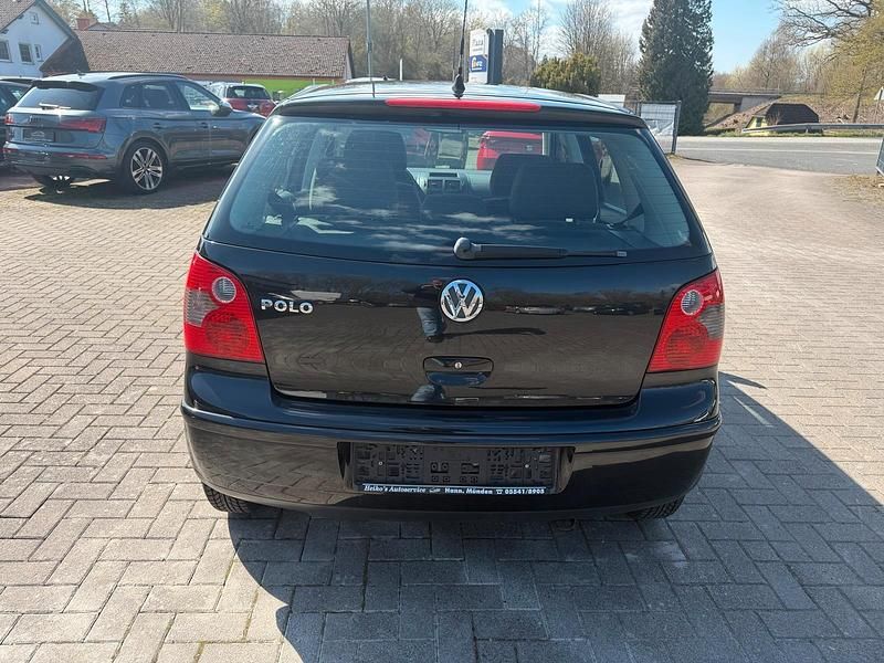 Gebraucht VW Polo 54 PS (39 kW) 2005 Schwarz Kleinwagen