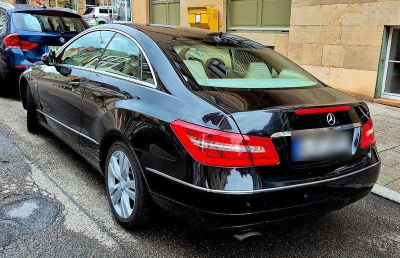 Gebraucht Mercedes E250 204 PS (150 kW) 2010 Coupé