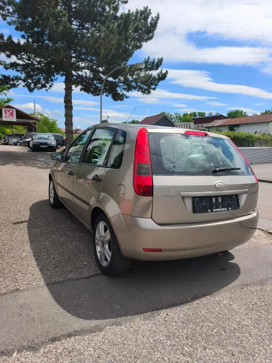 Gebraucht Ford Fiesta 80 PS (58 kW) 2003 Beige Kleinwagen