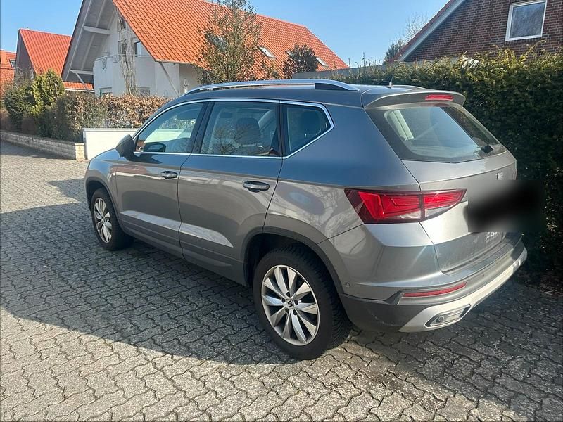 Gebraucht Seat Ateca Style 150 PS (110 kW) 2022 Grau SUV