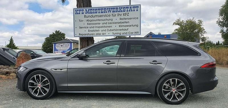 Gebraucht Jaguar XF R-Sport 179 PS (131 kW) 2018 Corris grey Limousine